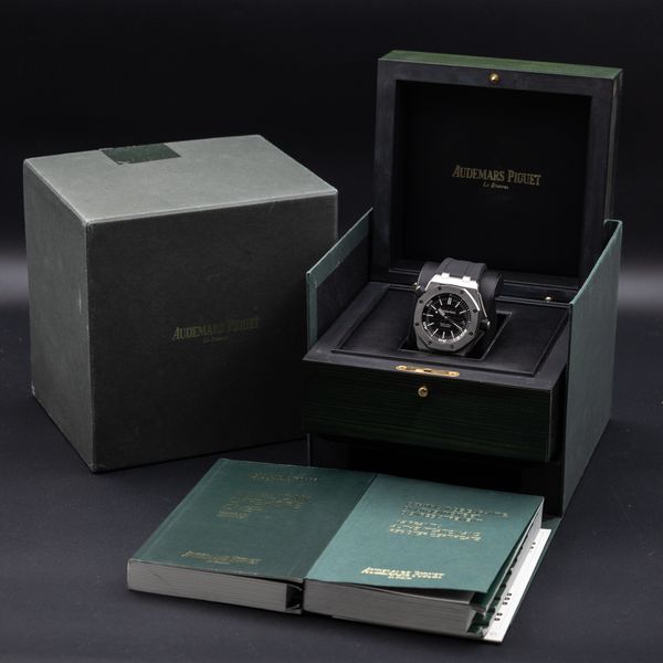 Audemars Piguet Royal Oak Offshore 15710ST.OO.A002CA.01